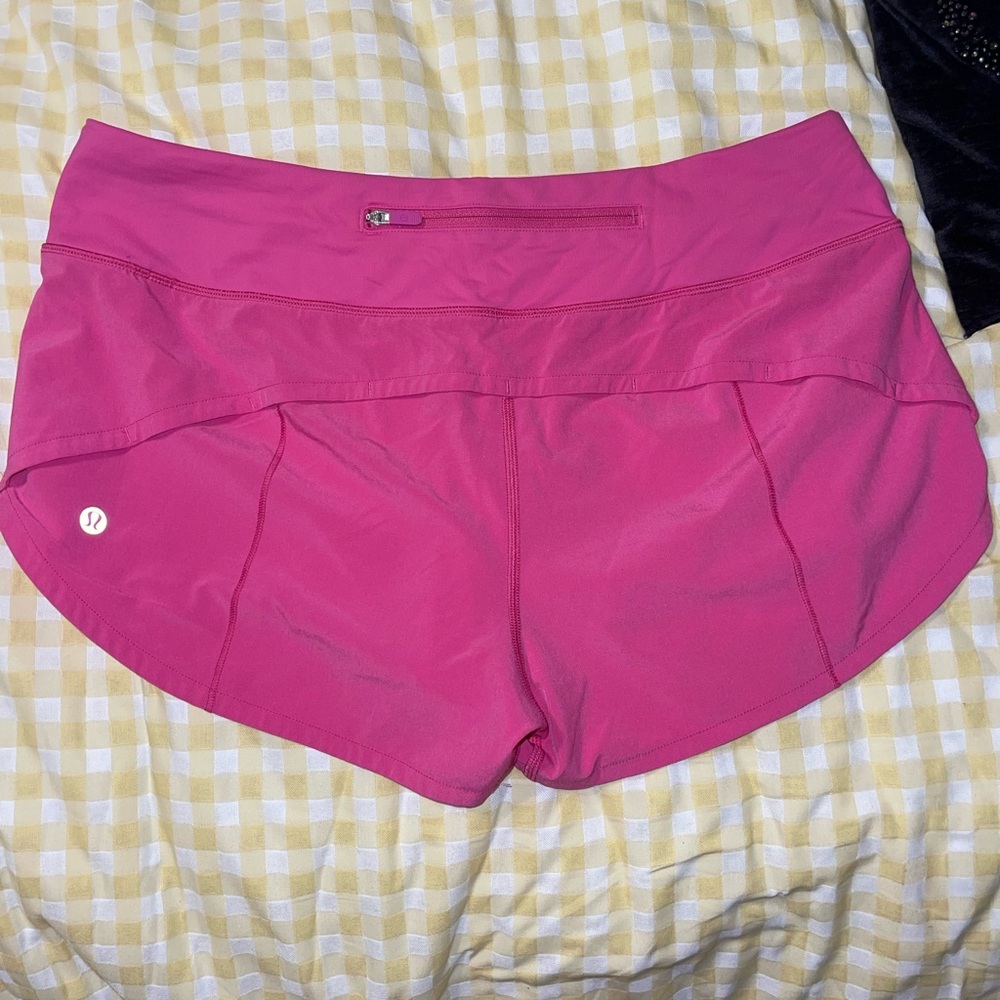 Lululemon Hottie Hot shorts